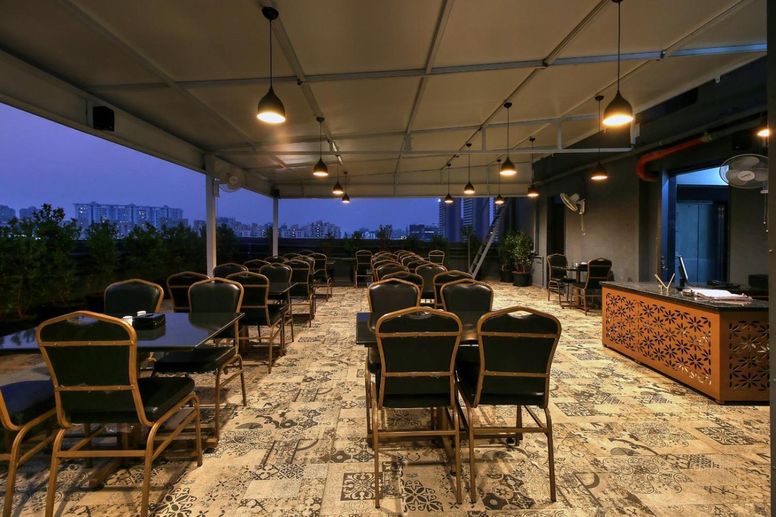 Magnus Fortune House Business Hotel , Magarpatta Mundhwa Exterior photo