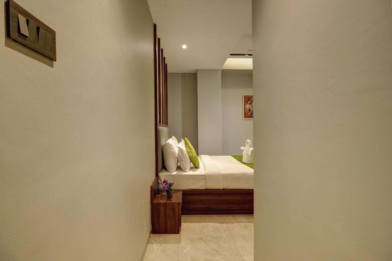 Magnus Fortune House Business Hotel , Magarpatta Mundhwa Exterior photo