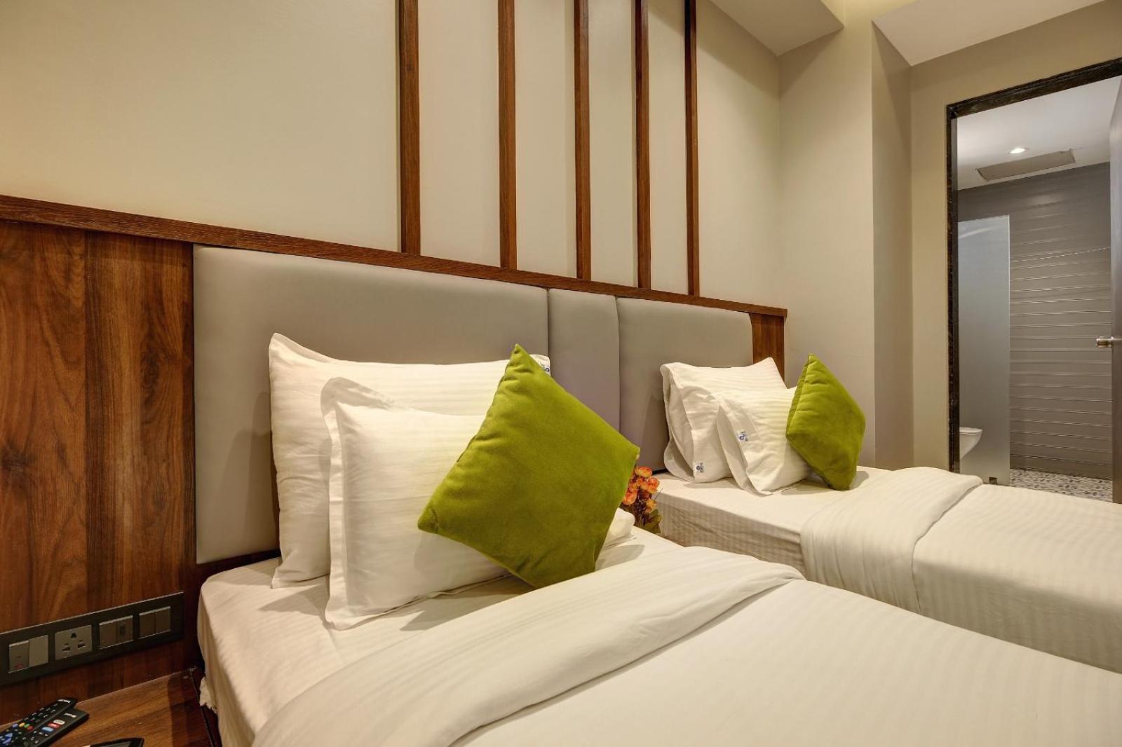 Magnus Fortune House Business Hotel , Magarpatta Mundhwa Exterior photo